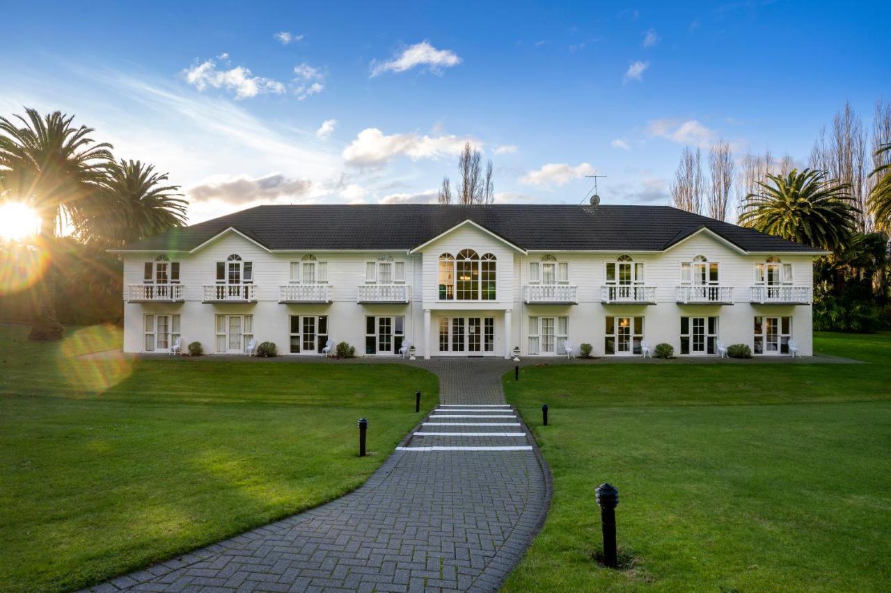 Wallaceville Motor Lodge Upper Hutt Exterior photo