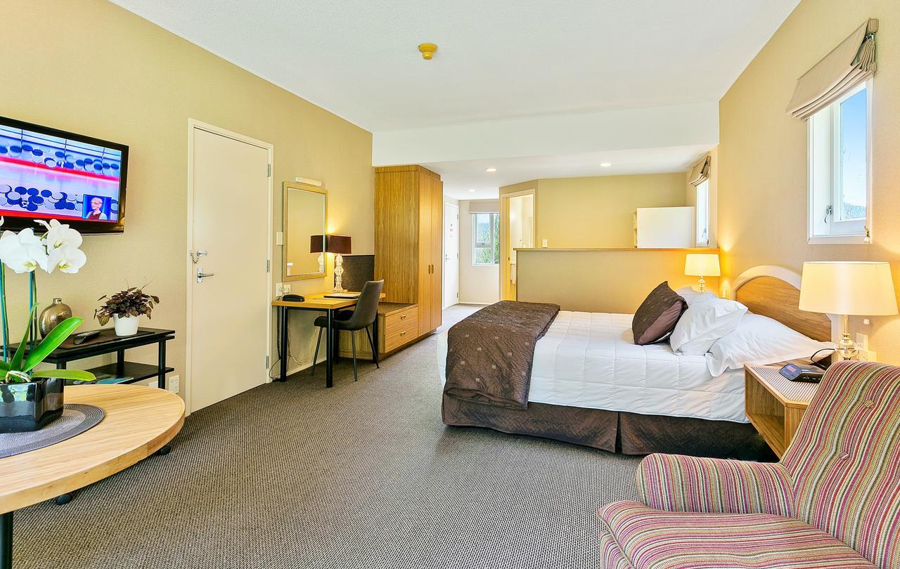 Wallaceville Motor Lodge Upper Hutt Exterior photo