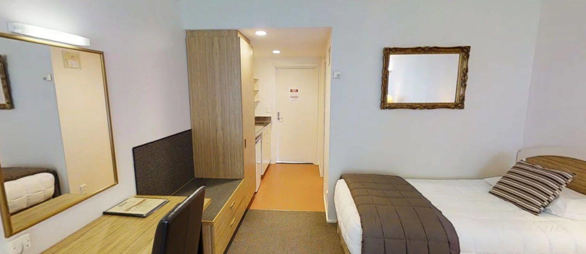 Wallaceville Motor Lodge Upper Hutt Exterior photo
